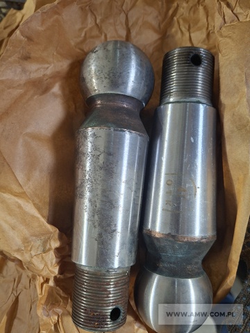 Części zamienne i akcesoria do pojazdów ZIŁ 130 - pakiet zawierający 154 poz. asort. (wg oddzielnego wykazu), w tym m.in.: przekładnie boczne, pompy wody, komplety remontowe silnika, bębny hamulca itp. 